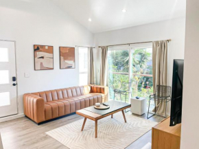 Sunny 1BR with Large Outdoor Lounge Space - SH4LAD